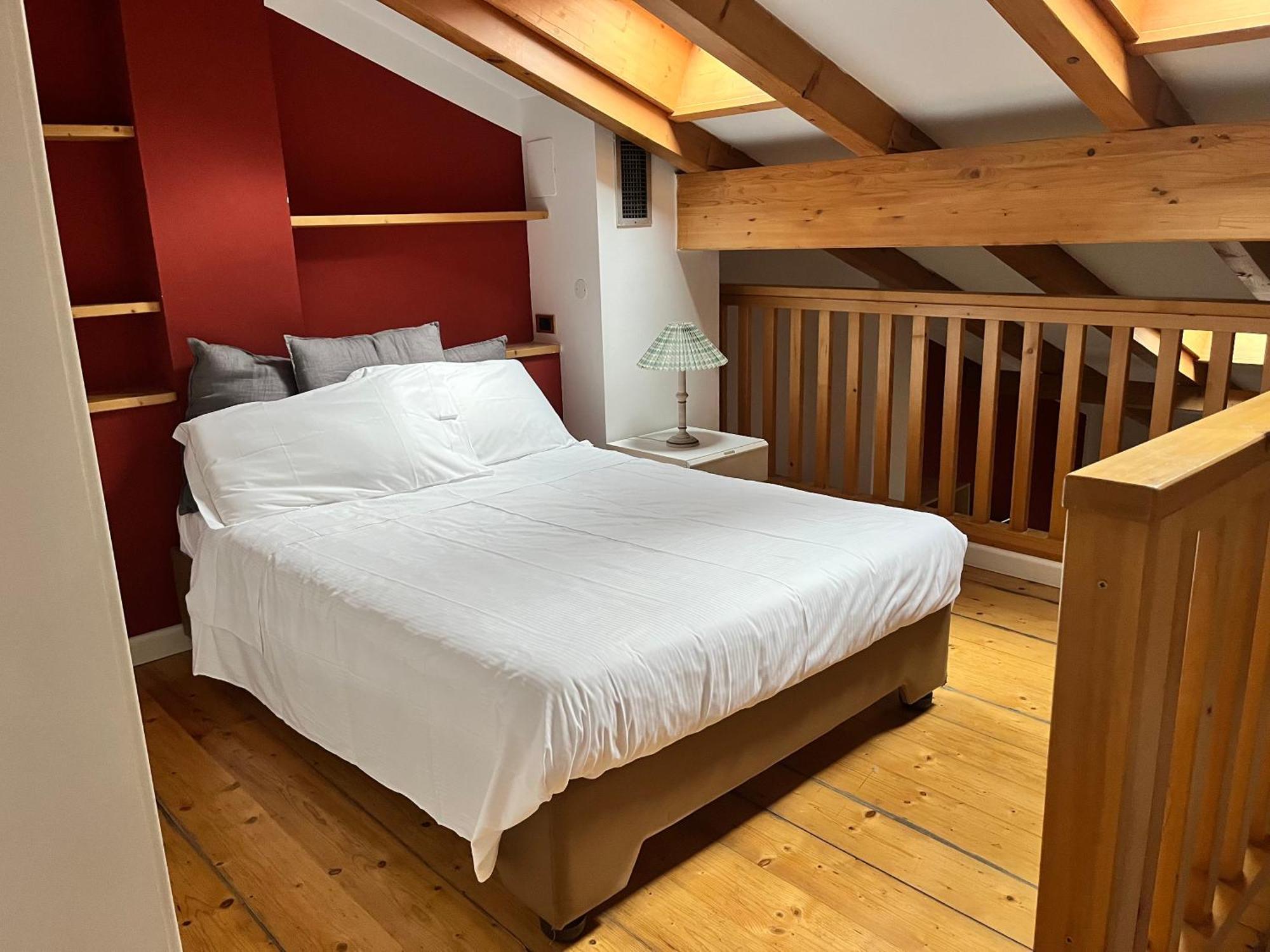 Manci Apartments By Hotel America Тренто Экстерьер фото