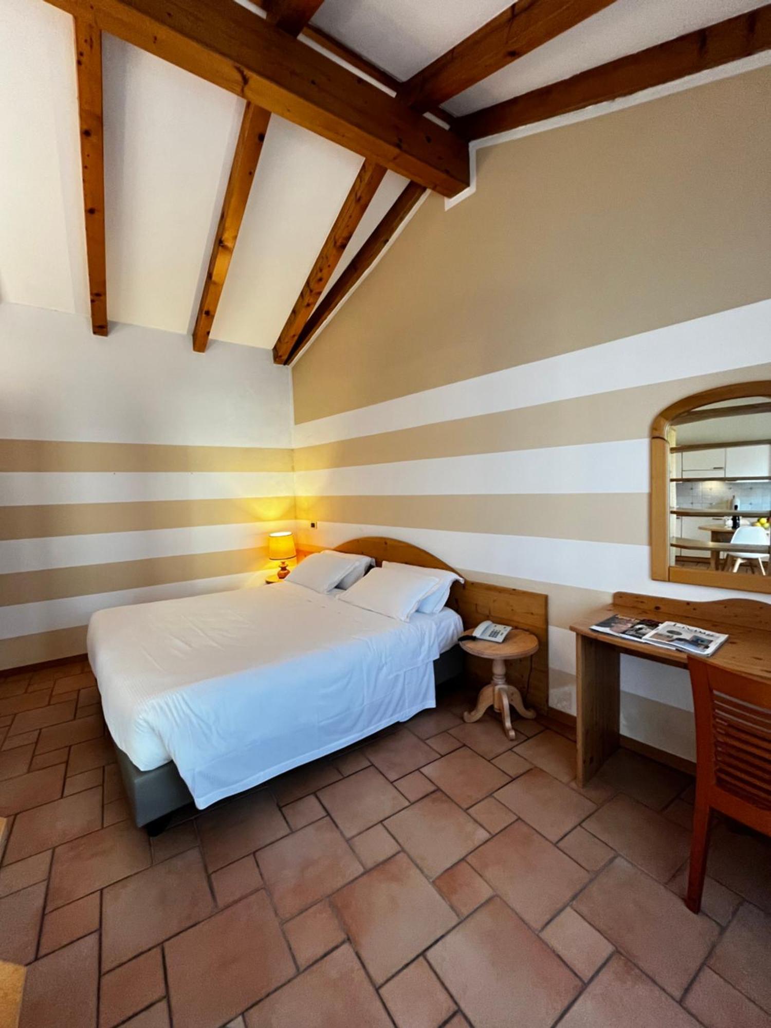 Manci Apartments By Hotel America Тренто Экстерьер фото