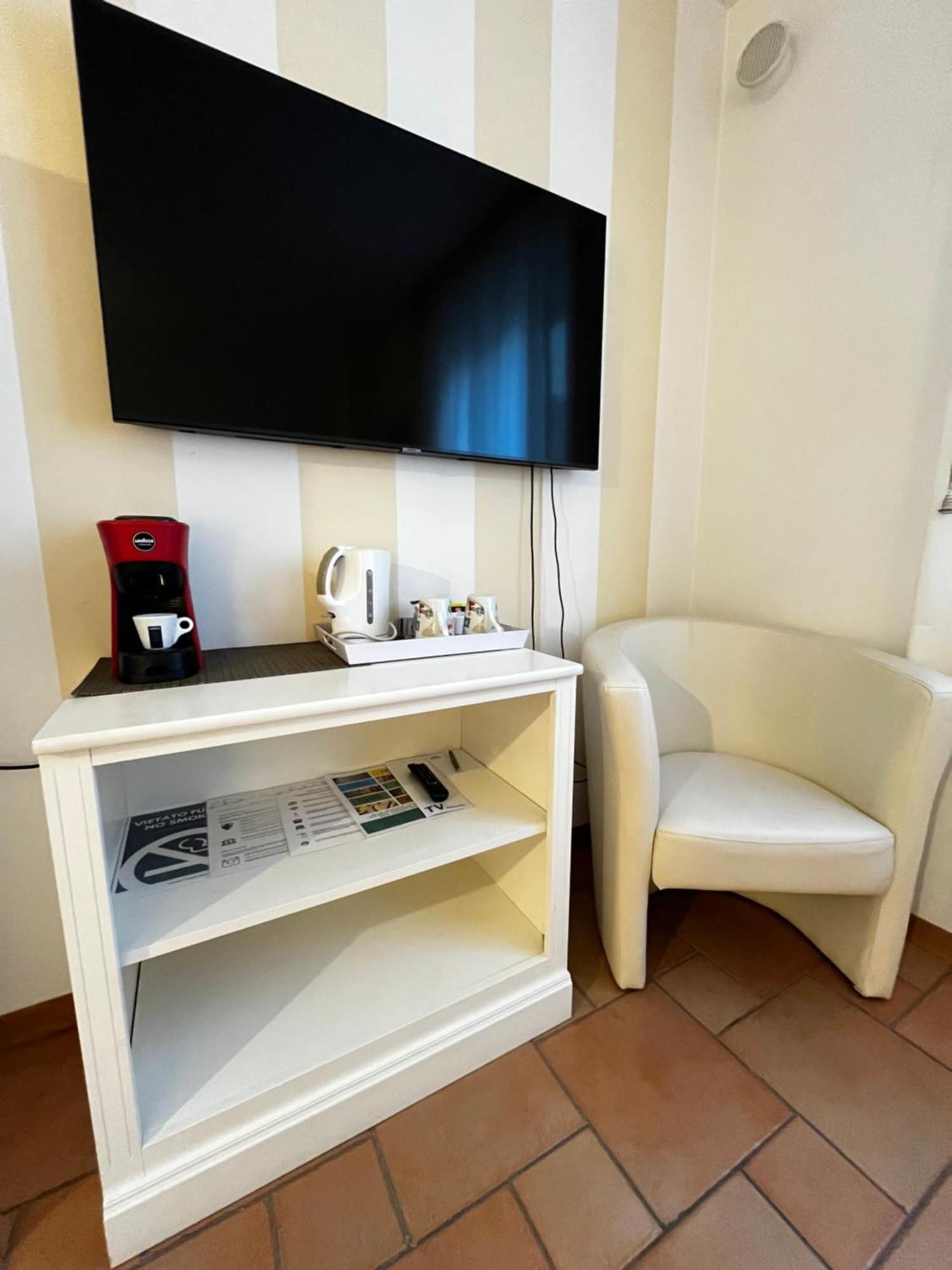 Manci Apartments By Hotel America Тренто Экстерьер фото